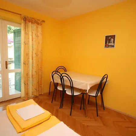 Pensión And With Parking Space Podgora, Makarska - 6706