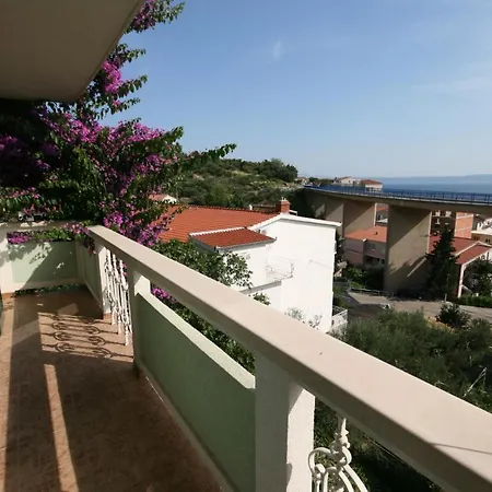 And With Parking Space Podgora, Makarska - 6706 Pensión Podgora (Split-Dalmatia)